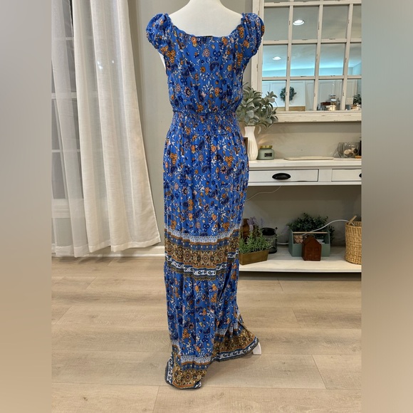 🔥BNWOT Floral Print Sweetheart Neck Lettuce Trim Shirred Waist Dress! - Picture 5 of 7